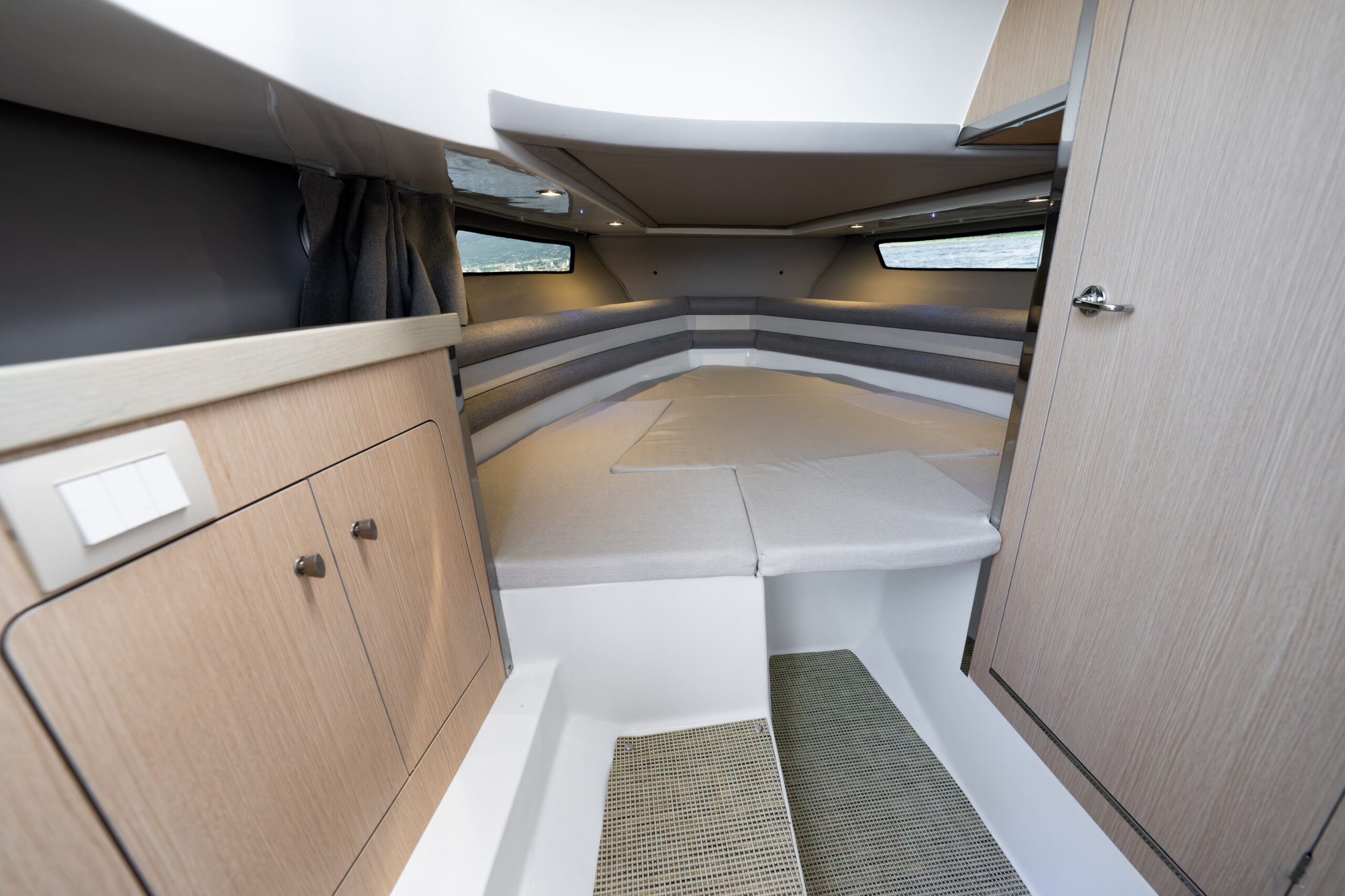 750 walkaround cabin Saver cabina