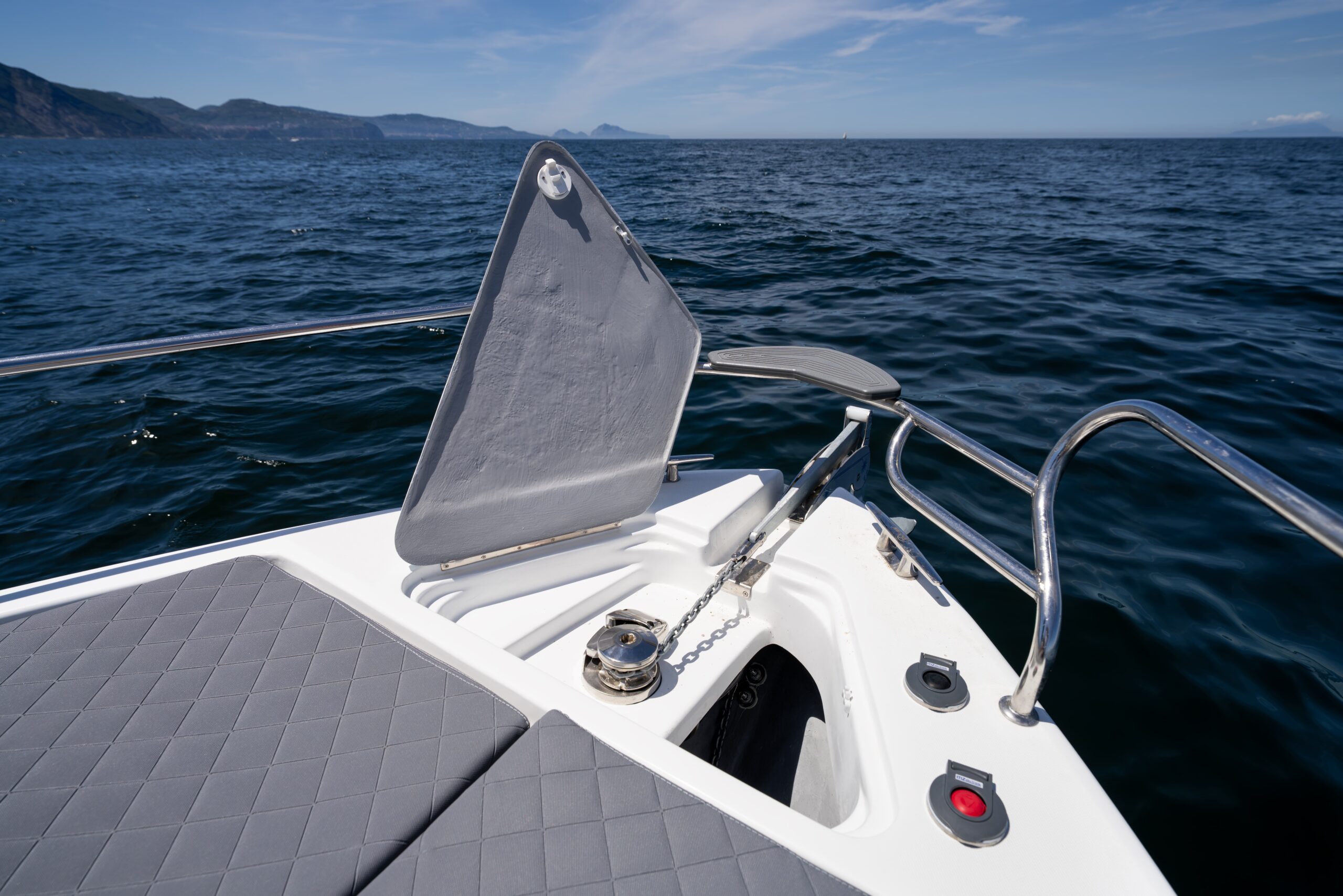 750 walkaround cabin Saver imbarcazioni pura